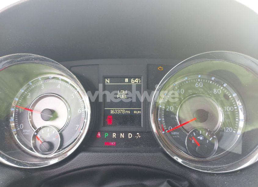 Photo 7 of 2016 Chrysler Town & COUNTRY TOURING (VIN 2C4RC1BG3GR267809)