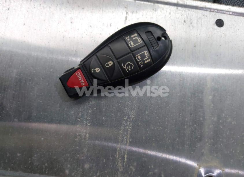 Photo 11 of 2016 Chrysler Town & COUNTRY TOURING (VIN 2C4RC1BG3GR280270)