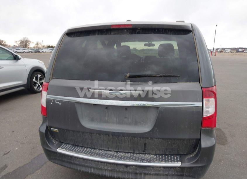Photo 16 of 2016 Chrysler Town & COUNTRY TOURING (VIN 2C4RC1BG3GR280270)