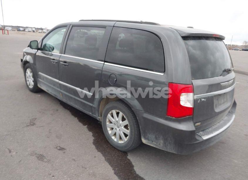 Photo 3 of 2016 Chrysler Town & COUNTRY TOURING (VIN 2C4RC1BG3GR280270)