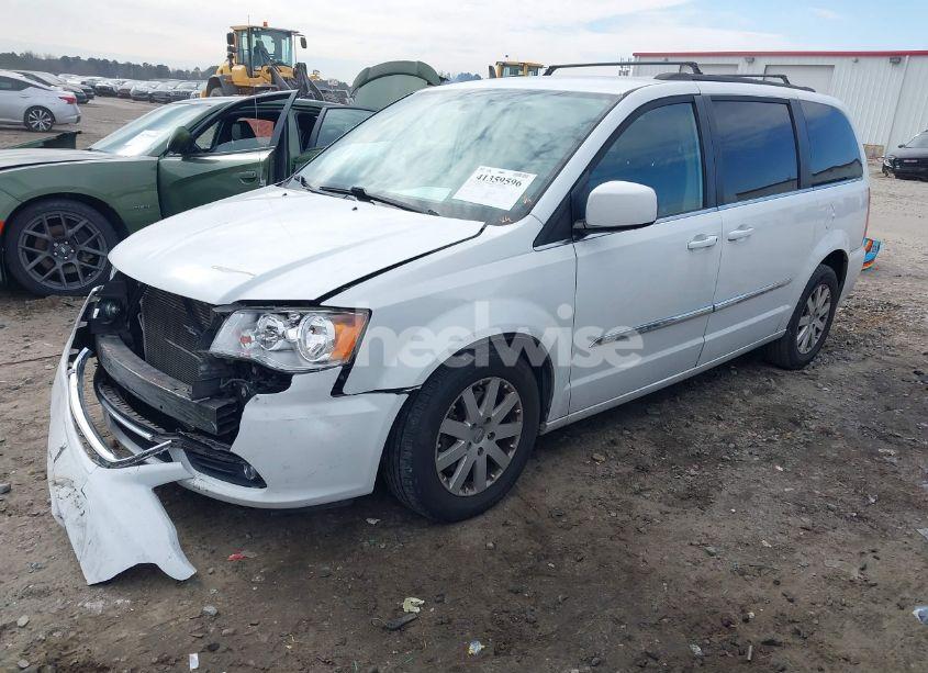 Photo 2 of 2016 Chrysler Town & COUNTRY TOURING (VIN 2C4RC1BG3GR293200)