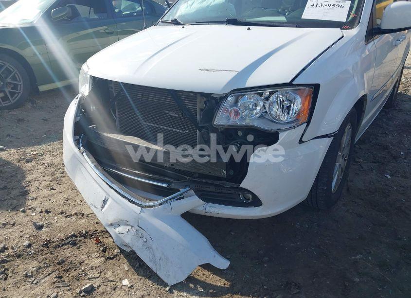 Photo 6 of 2016 Chrysler Town & COUNTRY TOURING (VIN 2C4RC1BG3GR293200)