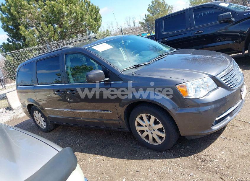 Photo 13 of 2016 Chrysler Town & COUNTRY TOURING (VIN 2C4RC1BG3GR296131)