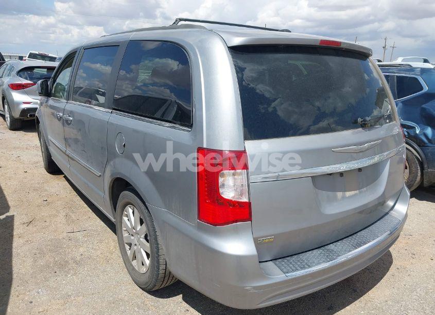 Photo 3 of 2016 Chrysler Town & COUNTRY TOURING (VIN 2C4RC1BG3GR302039)