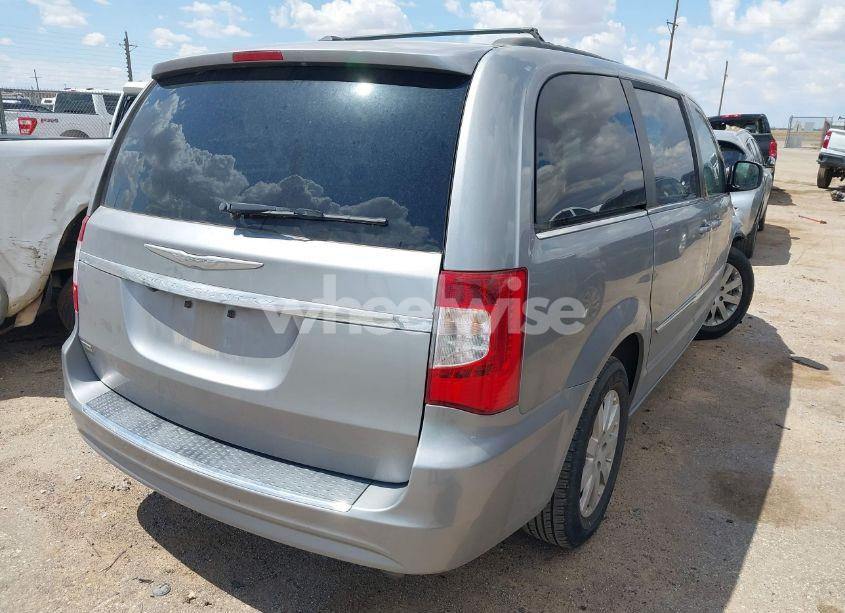 Photo 4 of 2016 Chrysler Town & COUNTRY TOURING (VIN 2C4RC1BG3GR302039)