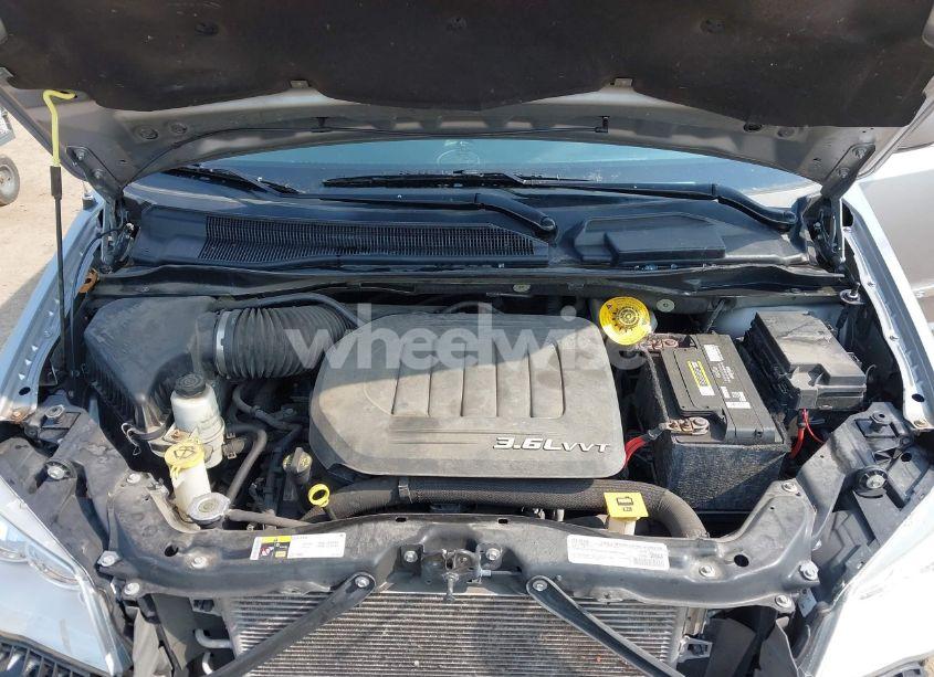 Photo 10 of 2016 Chrysler Town & COUNTRY TOURING (VIN 2C4RC1BG3GR304017)