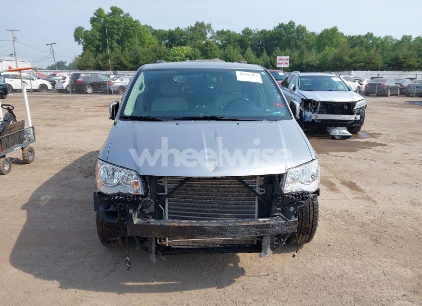 Photo 12 of 2016 Chrysler Town & COUNTRY TOURING (VIN 2C4RC1BG3GR304017)