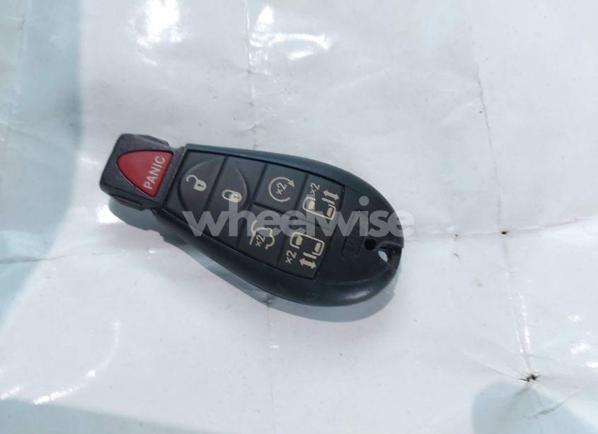 Photo 11 of 2016 Chrysler Town & COUNTRY TOURING (VIN 2C4RC1BG3GR304518)