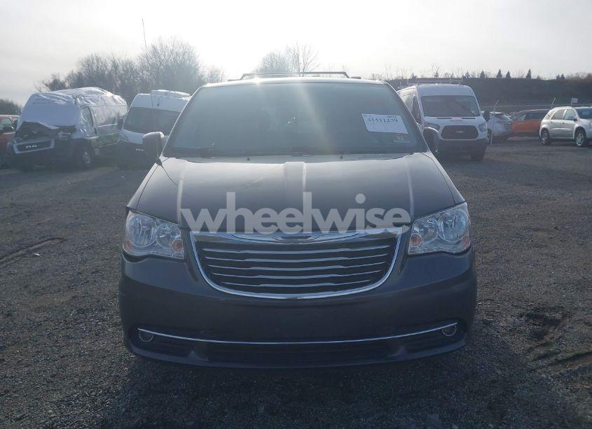Photo 12 of 2016 Chrysler Town & COUNTRY TOURING (VIN 2C4RC1BG3GR304518)