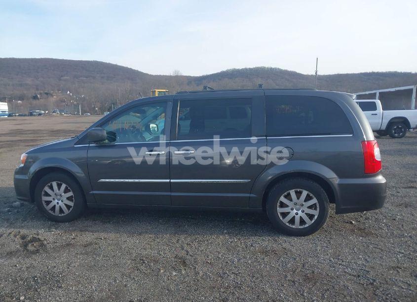 Photo 14 of 2016 Chrysler Town & COUNTRY TOURING (VIN 2C4RC1BG3GR304518)