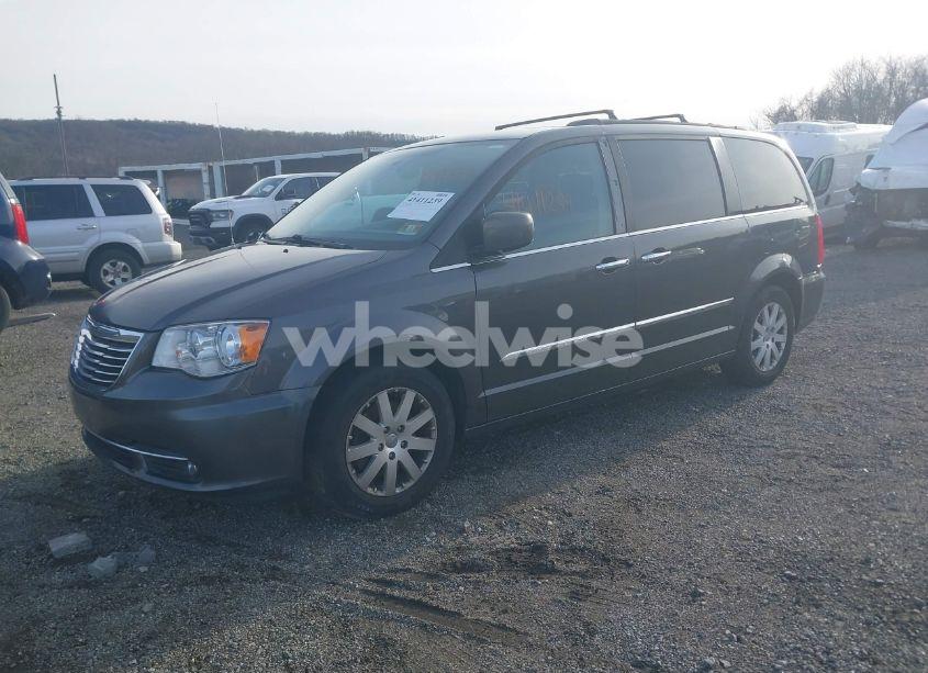 Photo 2 of 2016 Chrysler Town & COUNTRY TOURING (VIN 2C4RC1BG3GR304518)