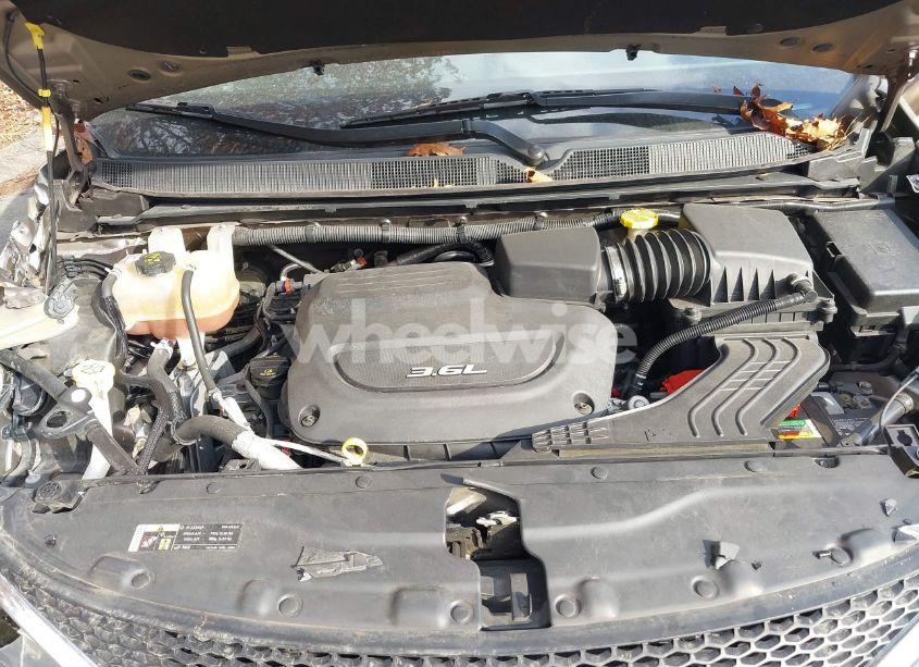 Photo 10 of 2017 Chrysler Pacifica TOURING-L (VIN 2C4RC1BG3HR537929)