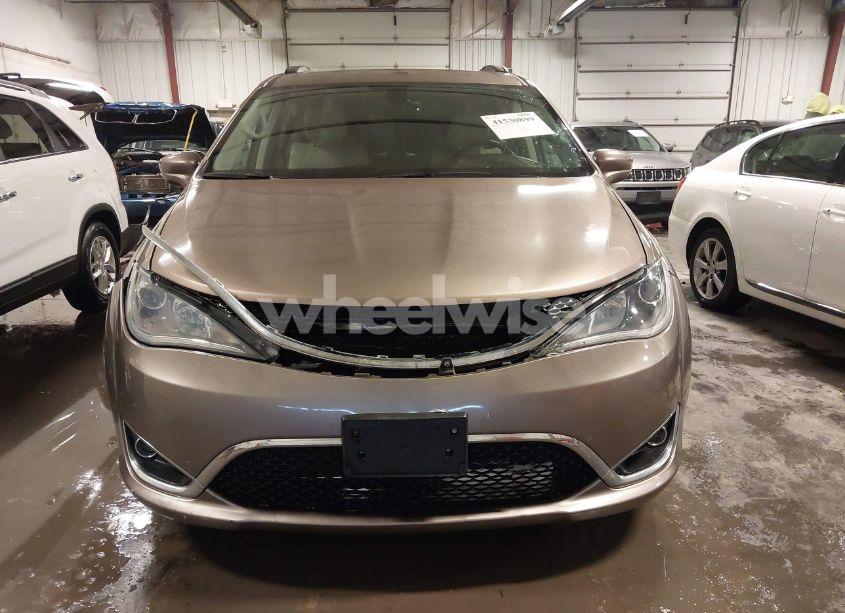 Photo 13 of 2017 Chrysler Pacifica TOURING-L (VIN 2C4RC1BG3HR552687)