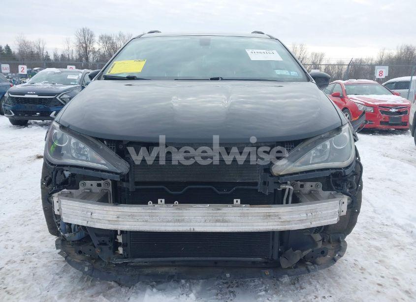 Photo 13 of 2017 Chrysler Pacifica TOURING-L (VIN 2C4RC1BG3HR569537)