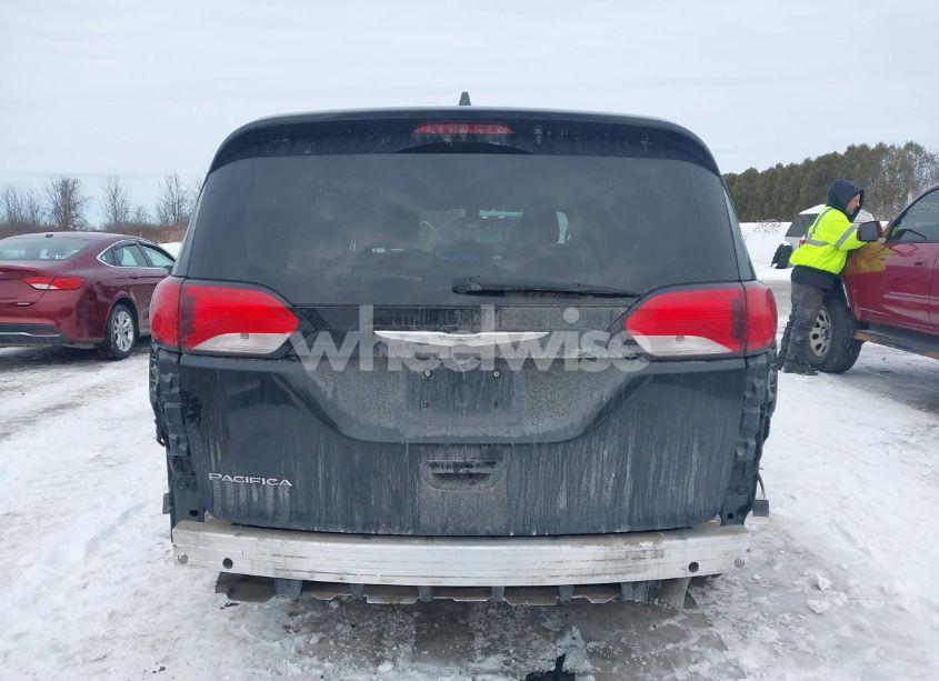 Photo 17 of 2017 Chrysler Pacifica TOURING-L (VIN 2C4RC1BG3HR569537)
