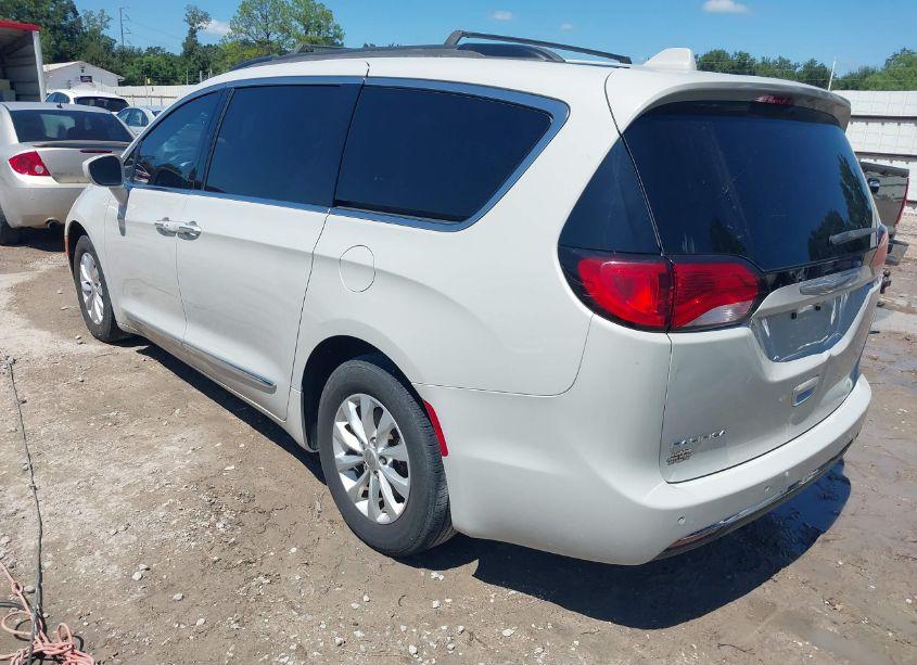 Photo 3 of 2017 Chrysler Pacifica TOURING PLUS/TOURING-L (VIN 2C4RC1BG3HR720411)