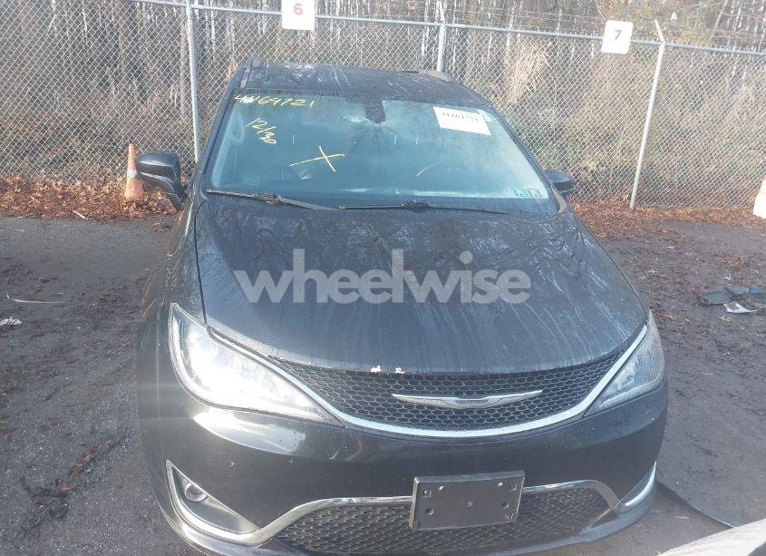 Photo 12 of 2017 Chrysler Pacifica TOURING-L (VIN 2C4RC1BG3HR747995)