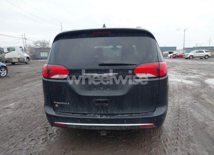 Photo 16 of 2017 Chrysler Pacifica TOURING-L (VIN 2C4RC1BG3HR821464)