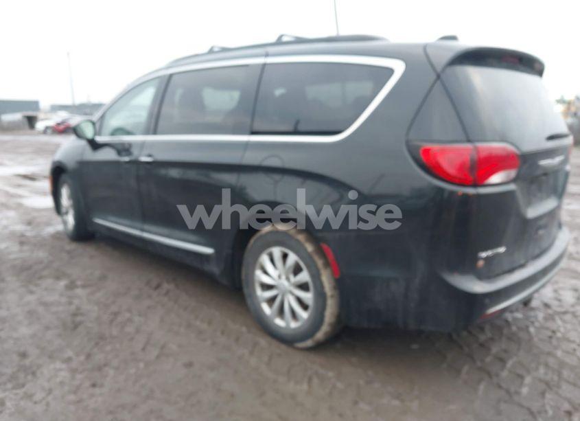 Photo 3 of 2017 Chrysler Pacifica TOURING-L (VIN 2C4RC1BG3HR821464)