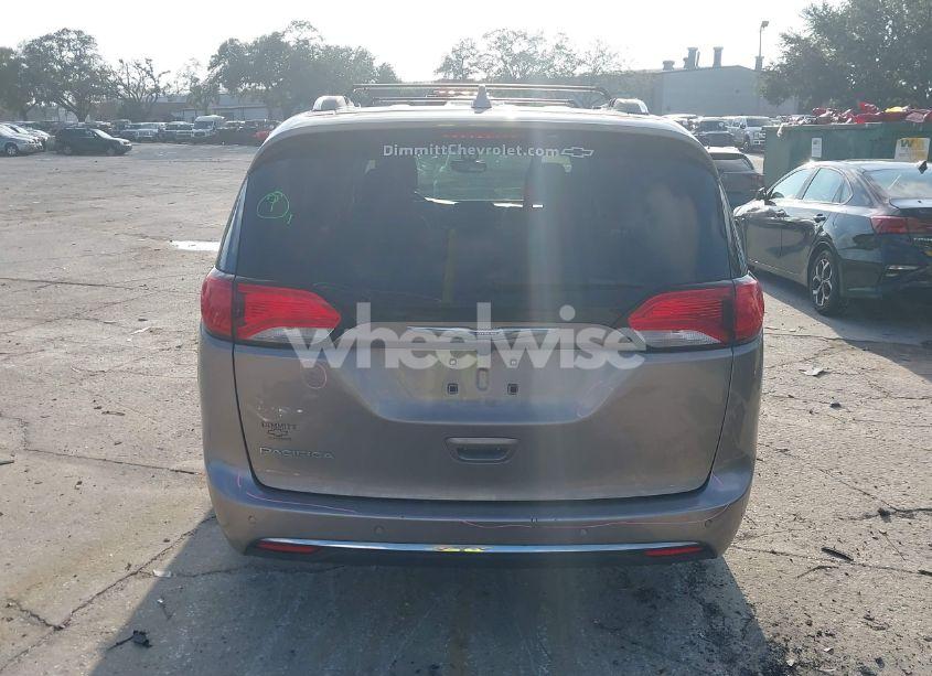 Photo 17 of 2018 Chrysler Pacifica TOURING L (VIN 2C4RC1BG3JR262102)