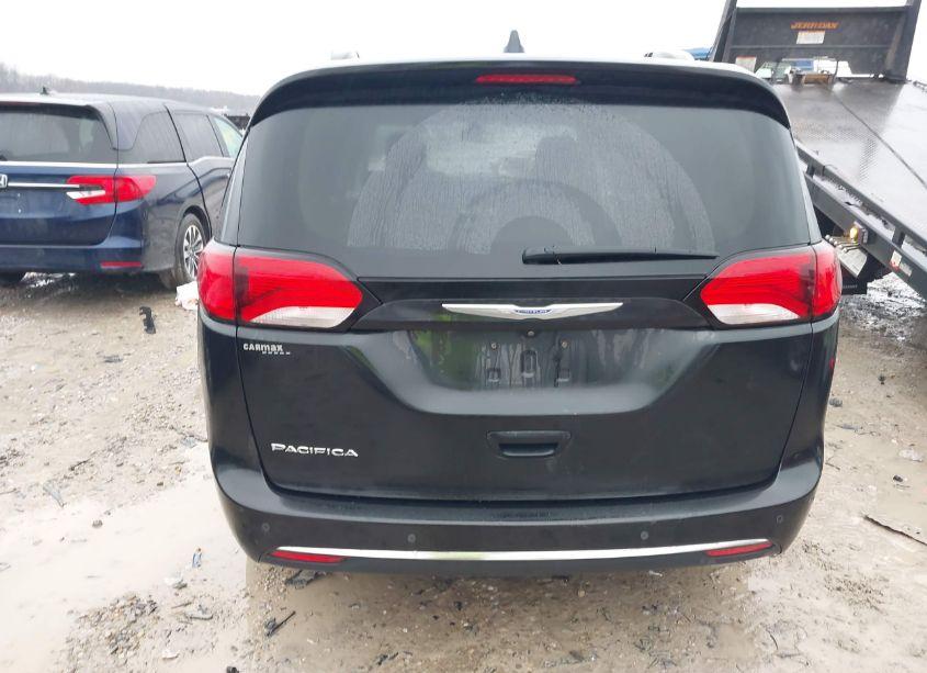 Photo 16 of 2019 Chrysler Pacifica TOURING L (VIN 2C4RC1BG3KR613432)