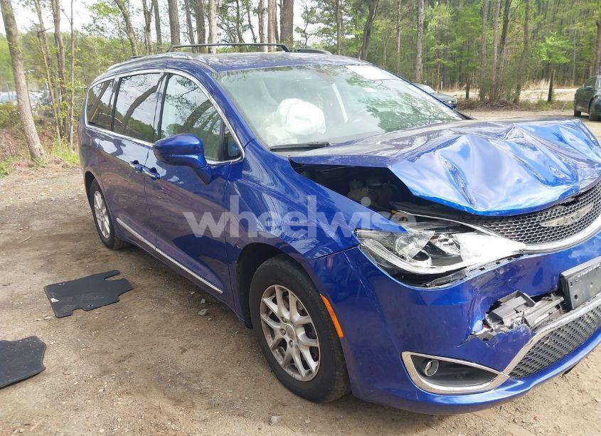 2020 Chrysler Pacifica TOURING L (VIN 2C4RC1BG3LR280098) main photo