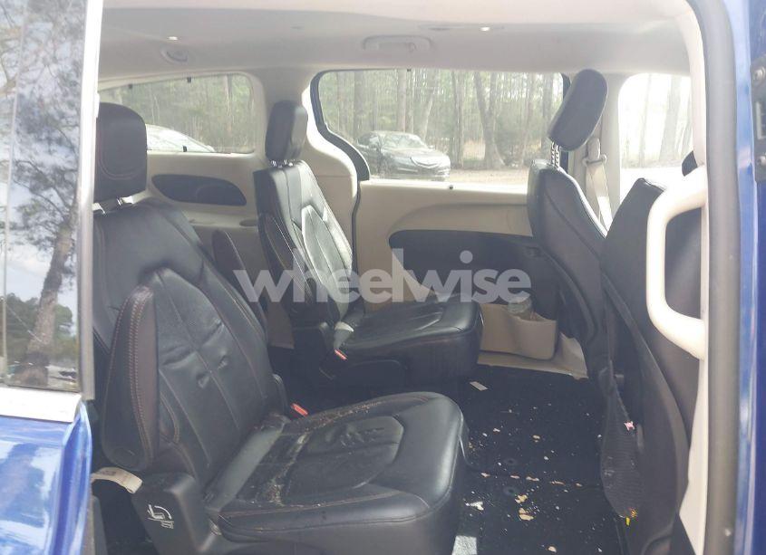 Photo 8 of 2020 Chrysler Pacifica TOURING L (VIN 2C4RC1BG3LR280098)