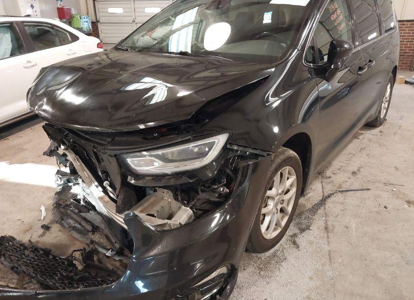 Photo 22 of 2021 Chrysler Pacifica TOURING L (VIN 2C4RC1BG3MR533227)