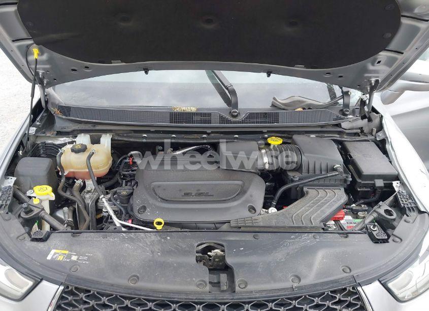 Photo 10 of 2021 Chrysler Pacifica TOURING L (VIN 2C4RC1BG3MR542543)