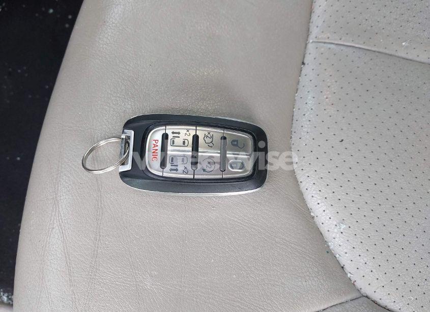 Photo 11 of 2021 Chrysler Pacifica TOURING L (VIN 2C4RC1BG3MR542543)