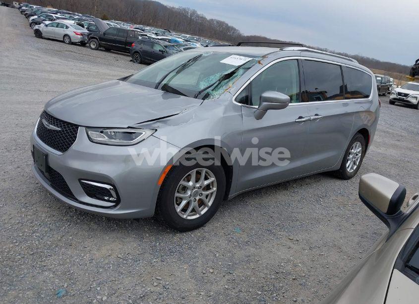 Photo 2 of 2021 Chrysler Pacifica TOURING L (VIN 2C4RC1BG3MR542543)