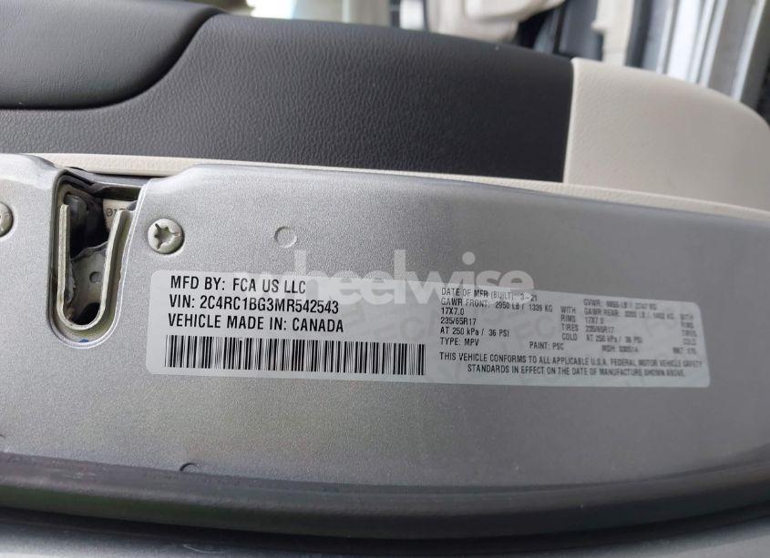 Photo 9 of 2021 Chrysler Pacifica TOURING L (VIN 2C4RC1BG3MR542543)