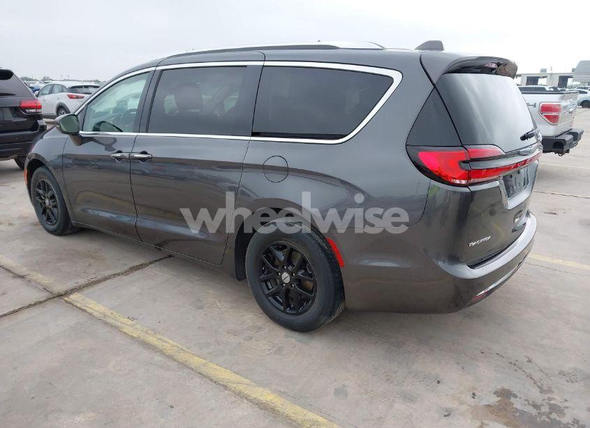Photo 3 of 2021 Chrysler Pacifica TOURING L (VIN 2C4RC1BG3MR574439)