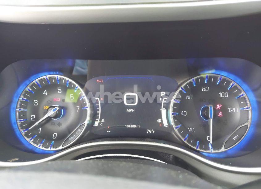 Photo 7 of 2021 Chrysler Pacifica TOURING L (VIN 2C4RC1BG3MR574439)