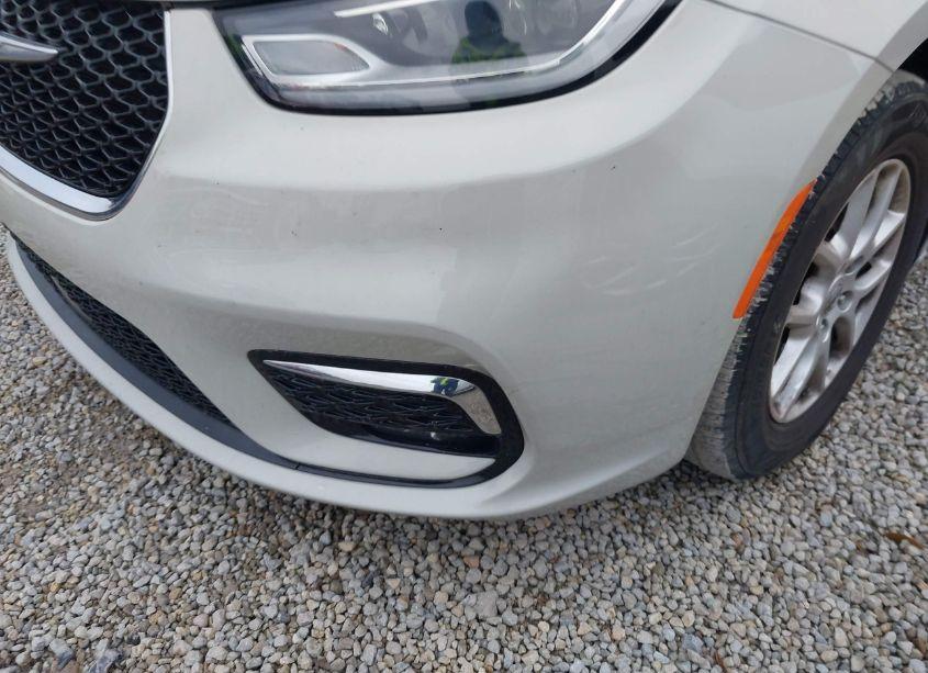 Photo 17 of 2021 Chrysler Pacifica TOURING L (VIN 2C4RC1BG3MR589300)