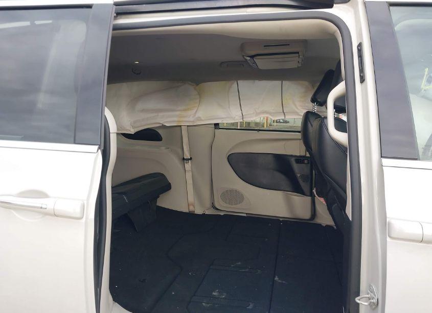 Photo 8 of 2021 Chrysler Pacifica TOURING L (VIN 2C4RC1BG3MR589300)