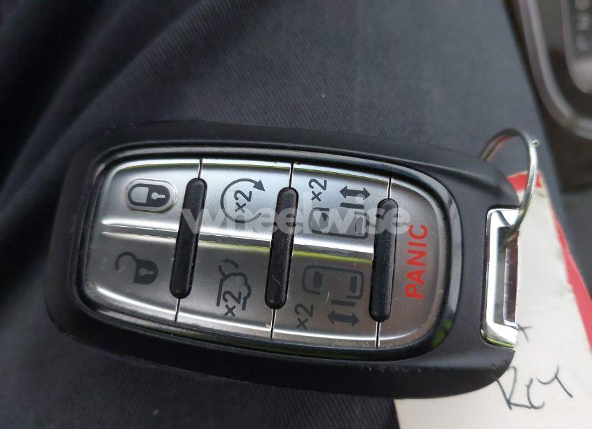 Photo 11 of 2022 Chrysler Pacifica TOURING L (VIN 2C4RC1BG3NR106566)