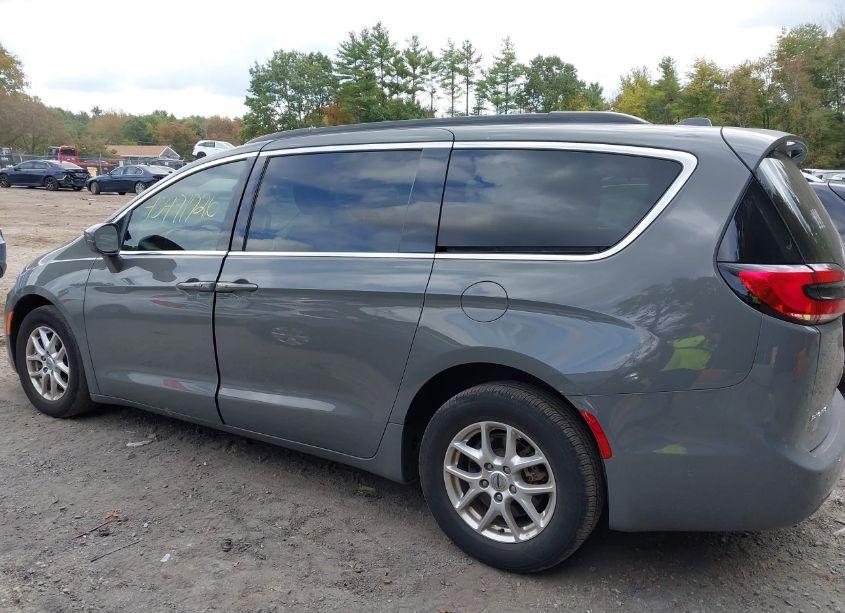 Photo 14 of 2022 Chrysler Pacifica TOURING L (VIN 2C4RC1BG3NR120726)