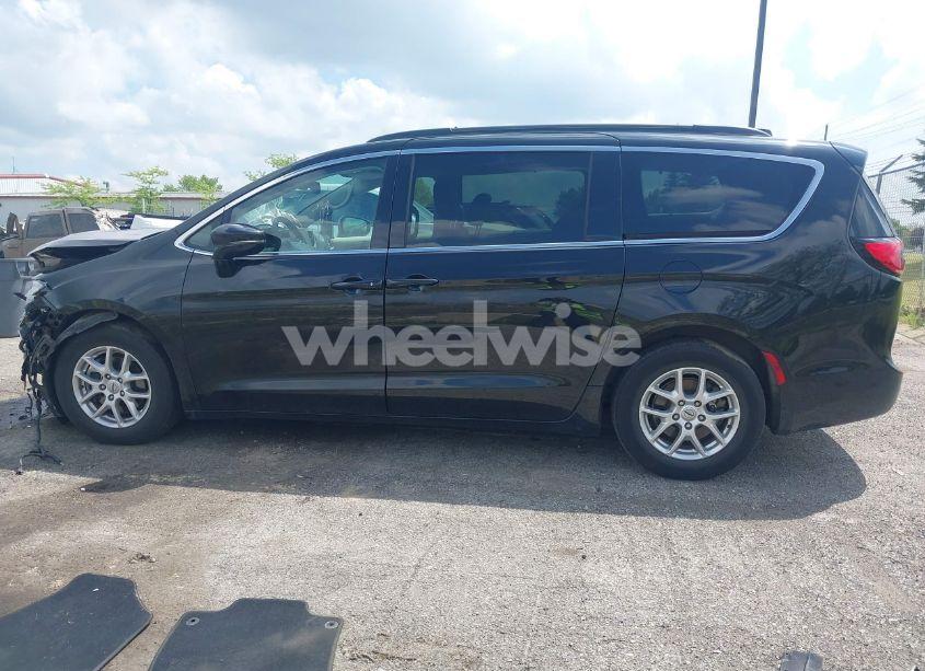 Photo 14 of 2022 Chrysler Pacifica TOURING L (VIN 2C4RC1BG3NR146081)