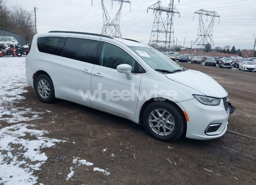 2022 Chrysler Pacifica TOURING L (VIN 2C4RC1BG3NR162104) main photo