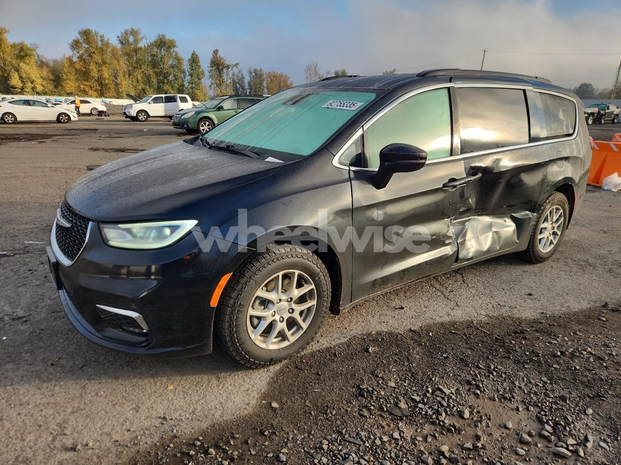 2022 CHRYSLER PACIFICA TOURING L (VIN 2C4RC1BG3NR170543) main photo