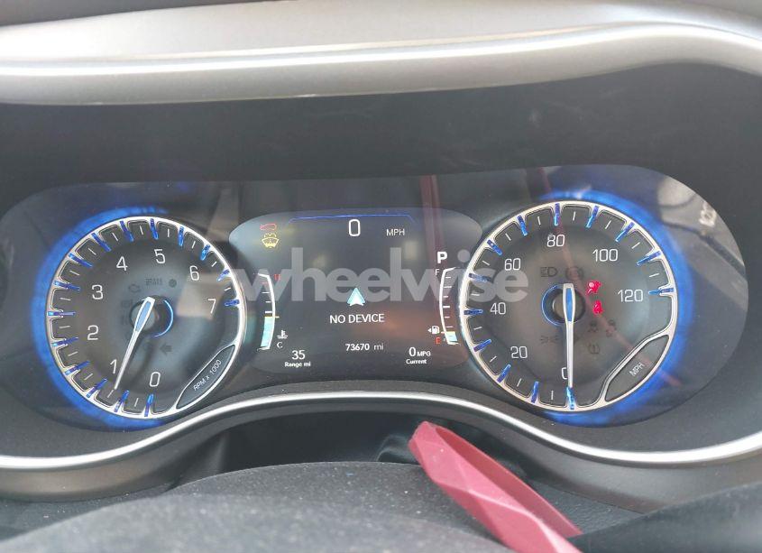 Photo 7 of 2022 Chrysler Pacifica TOURING L (VIN 2C4RC1BG3NR177010)