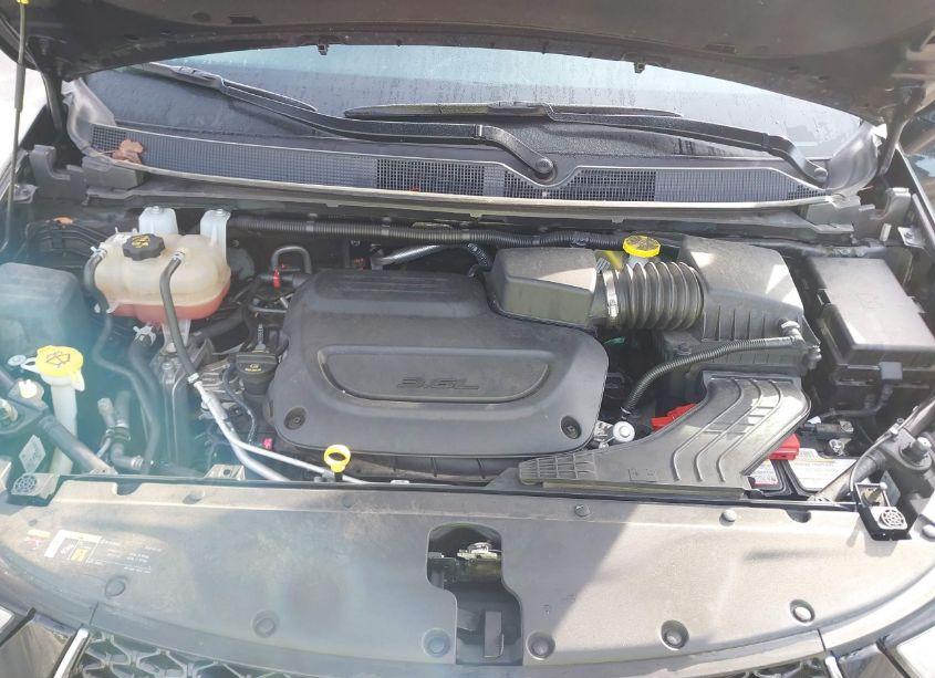 Photo 10 of 2022 Chrysler Pacifica TOURING L (VIN 2C4RC1BG3NR195300)