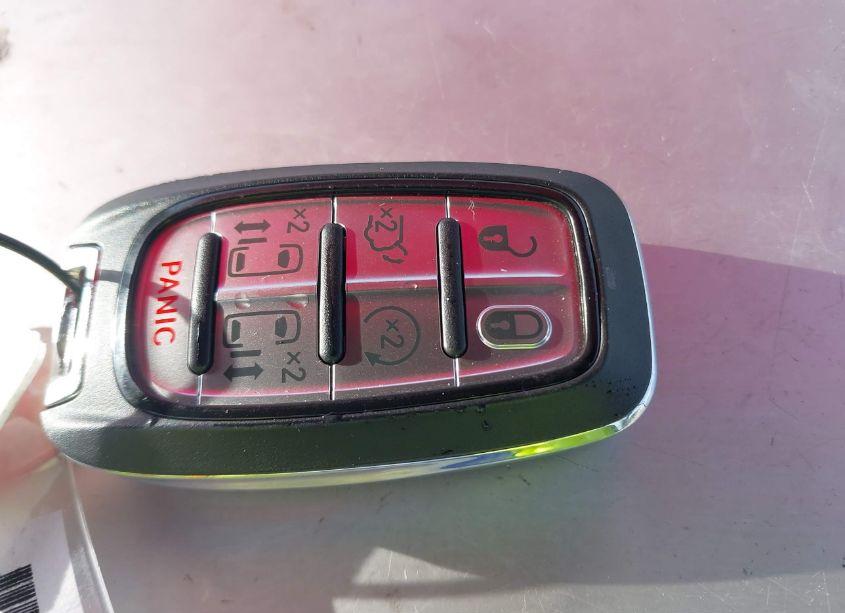 Photo 11 of 2022 Chrysler Pacifica TOURING L (VIN 2C4RC1BG3NR195300)