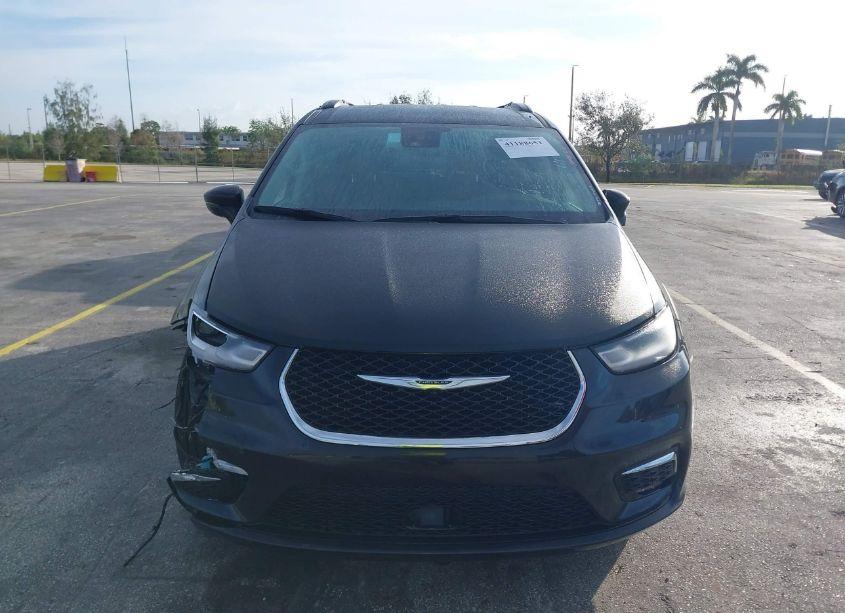 Photo 12 of 2022 Chrysler Pacifica TOURING L (VIN 2C4RC1BG3NR195300)