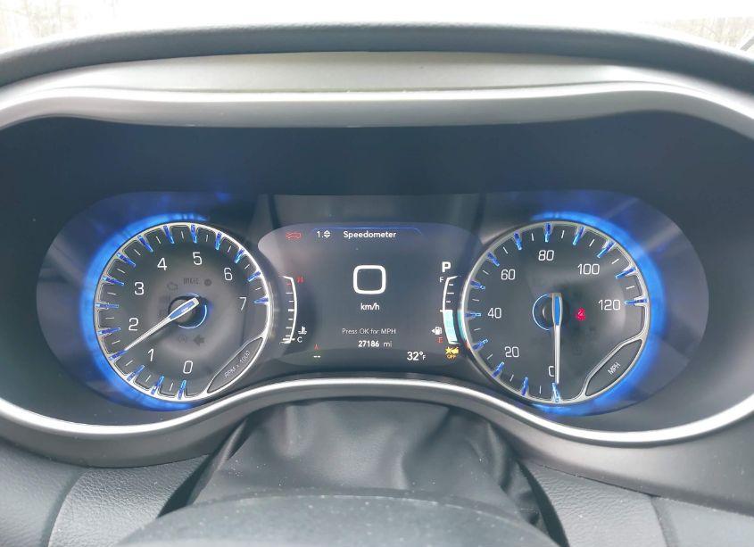 Photo 7 of 2023 Chrysler Pacifica TOURING L (VIN 2C4RC1BG3PR594033)