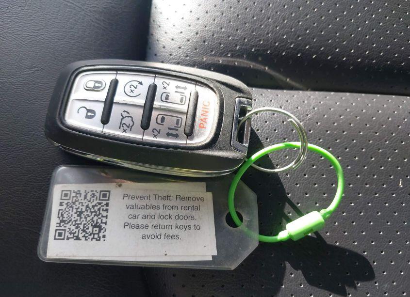 Photo 11 of 2023 Chrysler Pacifica TOURING L (VIN 2C4RC1BG3PR601790)