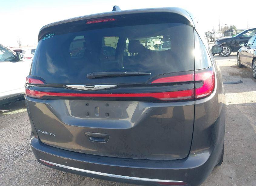 Photo 16 of 2023 Chrysler Pacifica TOURING L (VIN 2C4RC1BG3PR601790)