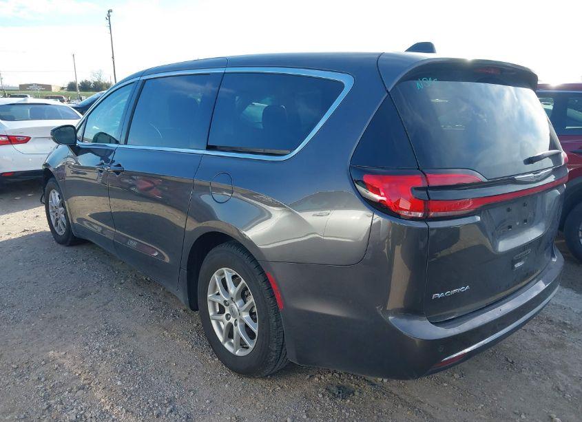 Photo 3 of 2023 Chrysler Pacifica TOURING L (VIN 2C4RC1BG3PR601790)