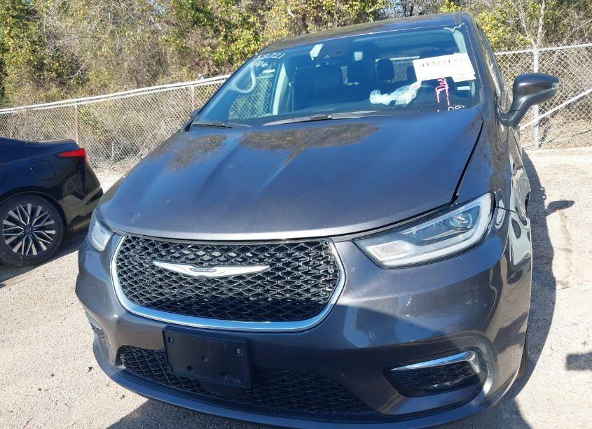 Photo 12 of 2023 Chrysler Pacifica TOURING L (VIN 2C4RC1BG3PR602194)